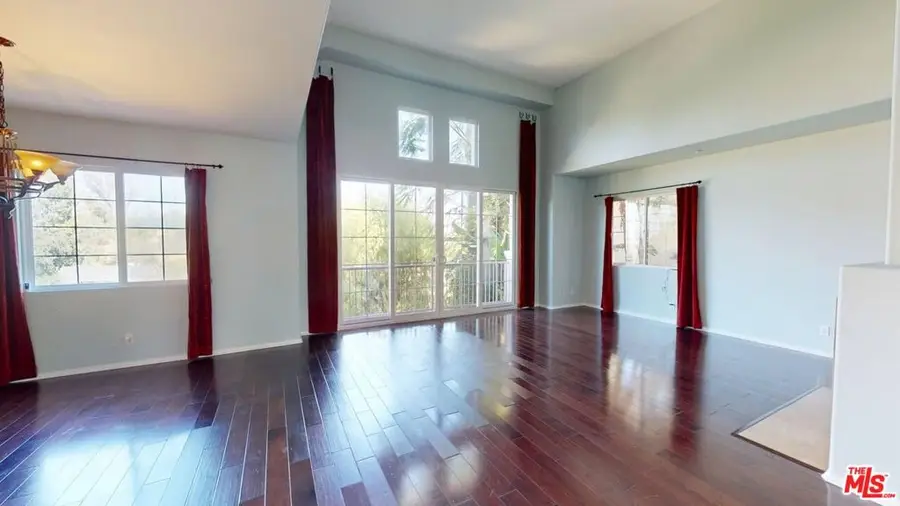 5655 Como Circle, Woodland Hills, CA 91367 - #3