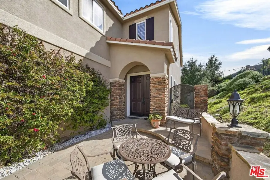 28346 Linda Vista Street, Santa Clarita, CA 91387 - #3