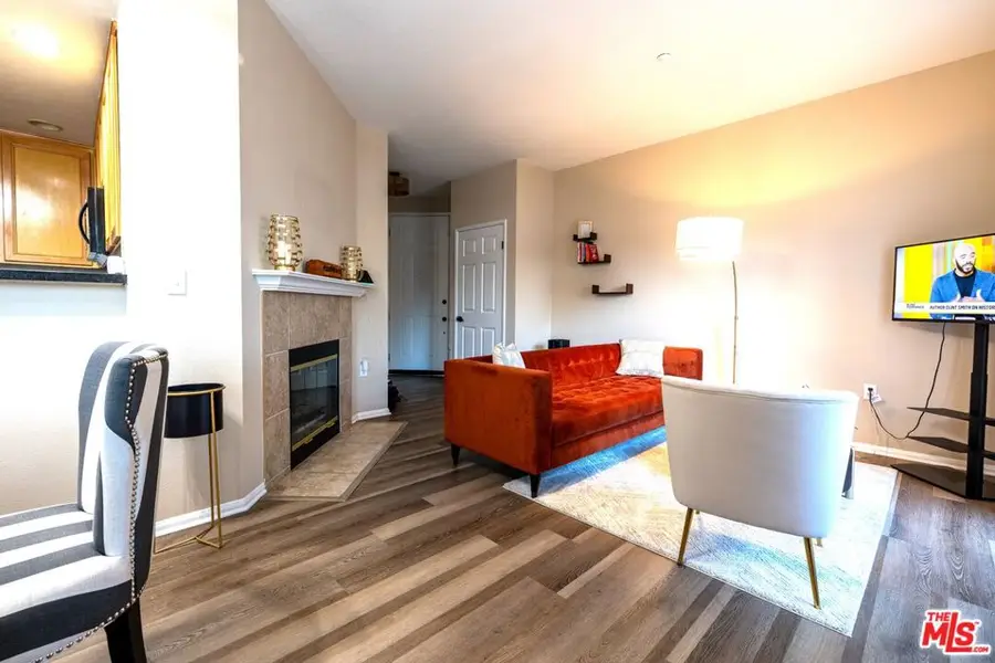 4600 Don Lorenzo Drive #4, Los Angeles, CA 90008 - #3