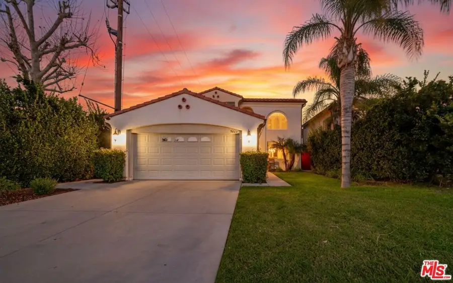 7466 Louise Avenue, Lake Balboa, CA 91406 - #2