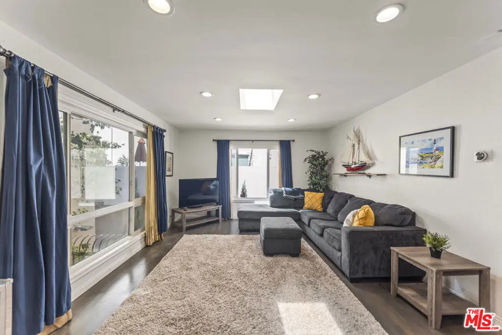 970 Palm Avenue #209, West Hollywood, CA 90069 - #1