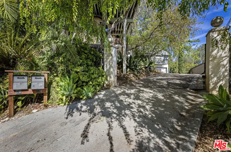 2333 Effie Street, Los Angeles, CA 90026 - #3