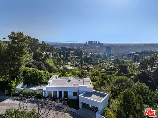 1654 N Doheny Drive, West Hollywood, CA 90069