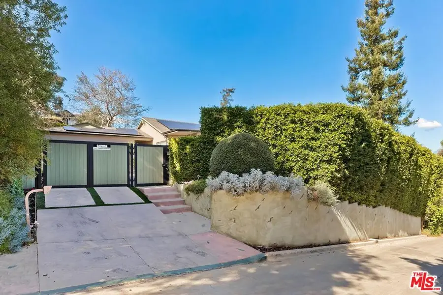 2841 Montcalm Avenue, Los Angeles, CA 90046 - #2