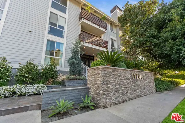 11706 Montana Avenue #204, Los Angeles, CA 90049