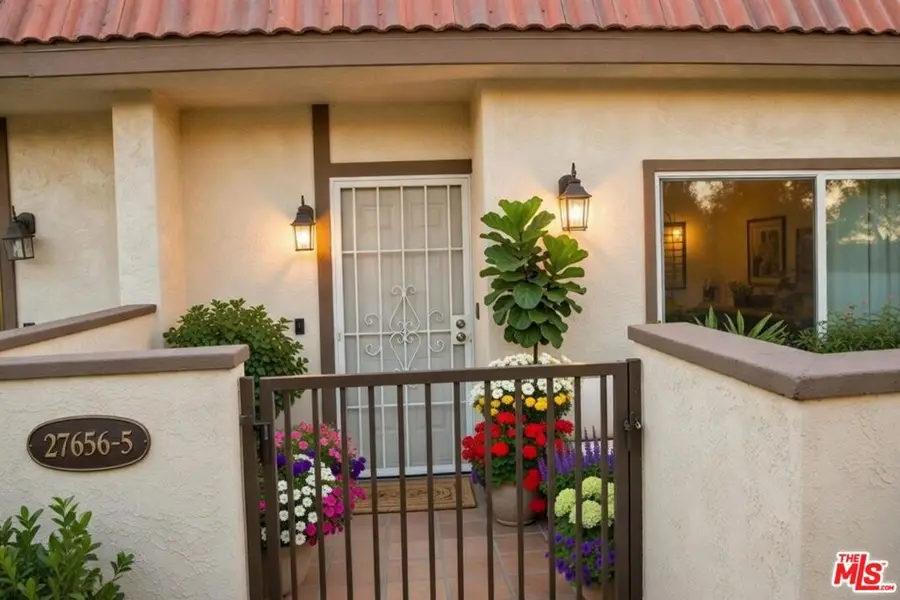 27656 Ironstone Drive #5, Canyon Country, CA 91387 - #2