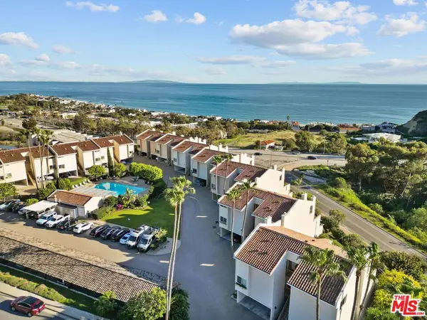 23924 De Ville Way #D, Malibu, CA 90265