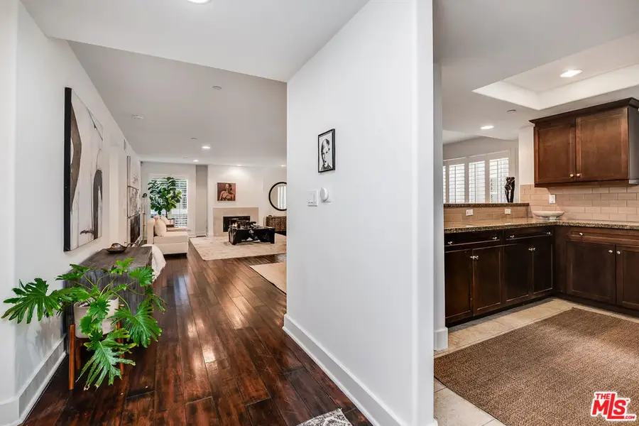 7249 Franklin Avenue #203, Los Angeles, CA 90046 - #3