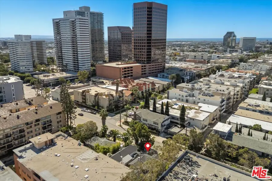 1116 S Barrington Avenue, Los Angeles, CA 90049 - #3