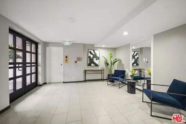 11737 Darlington Avenue #104, Los Angeles, CA 90049