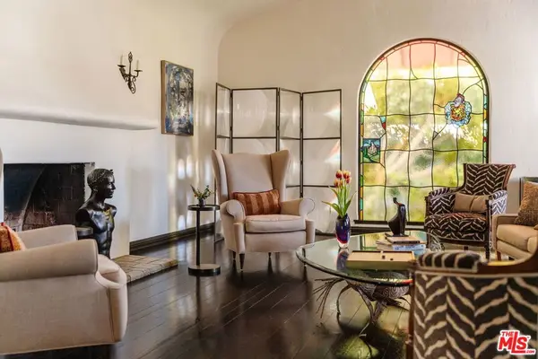 200 S Mansfield Avenue, Los Angeles, CA 90036