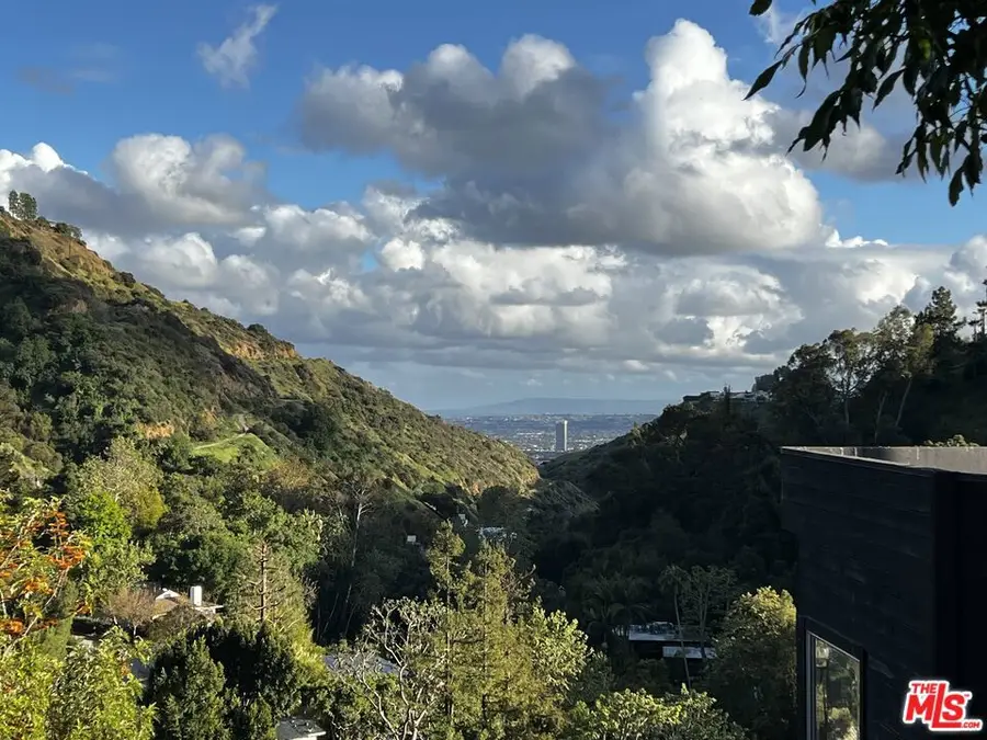 2506 Zorada Drive, Los Angeles, CA 90046 - #3