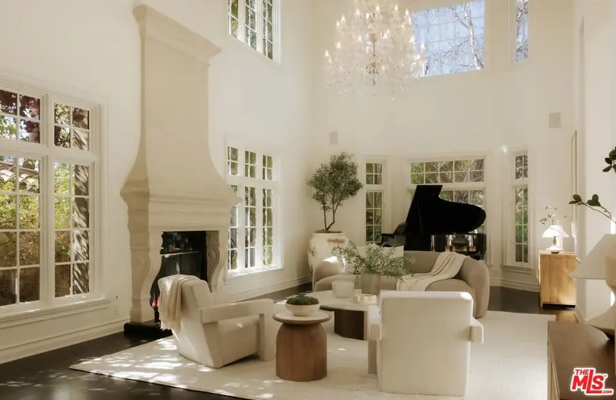 1202 San Vicente Boulevard, Santa Monica, CA 90402 - #3