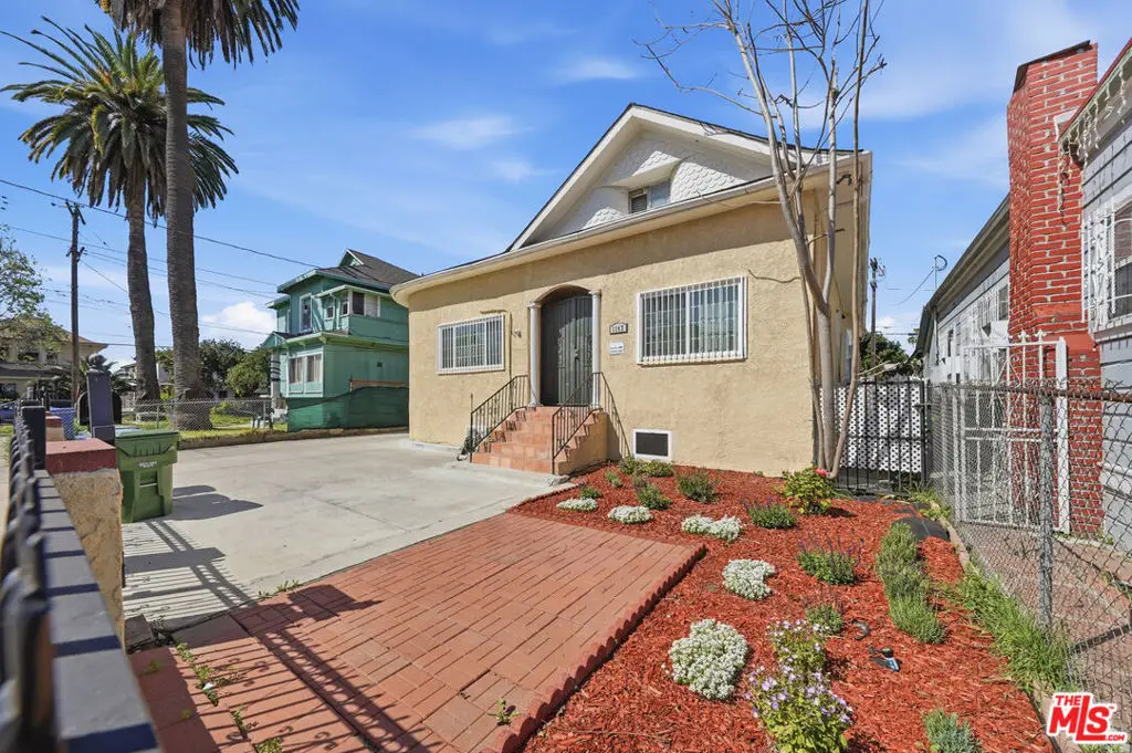 1147 S Westlake Avenue, Los Angeles, CA 90006 - #1