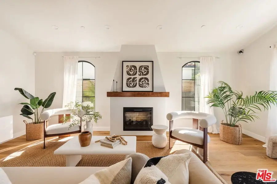 3014 S Norton Avenue, Los Angeles, CA 90018 - #3