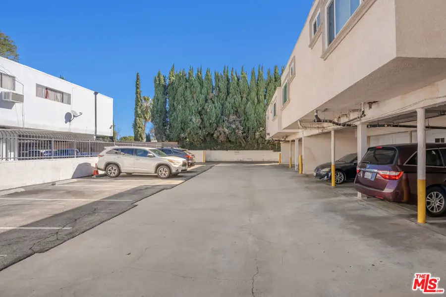 7000 Etiwanda Avenue, Reseda, CA 91335 - #2