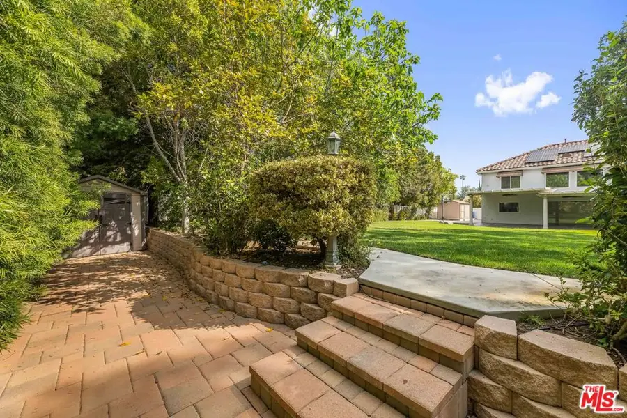 6221 Penfield Avenue, Woodland Hills, CA 91367 - #2