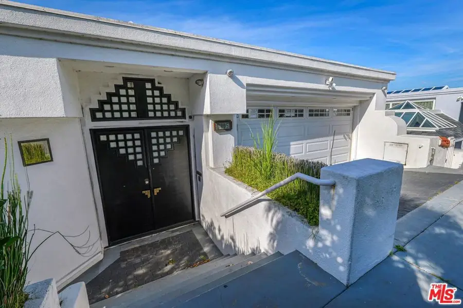 7805 Veragua Drive, Playa Del Rey, CA 90293 - #3