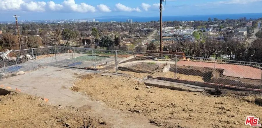 15306 Mc Kendree Avenue, Pacific Palisades, CA 90272 - #2