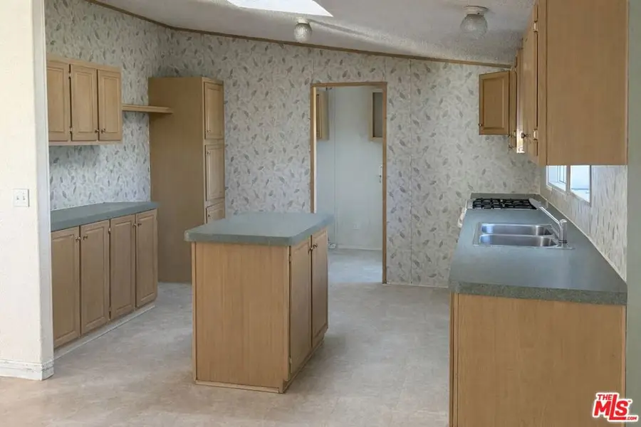 6288 Maricopa Road, Phelan, CA 92371 - #2