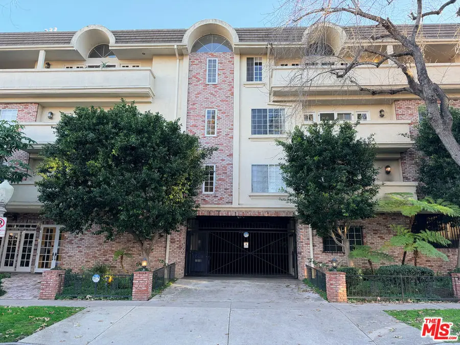 14538 Benefit Street #204, Sherman Oaks, CA 91403 - #2