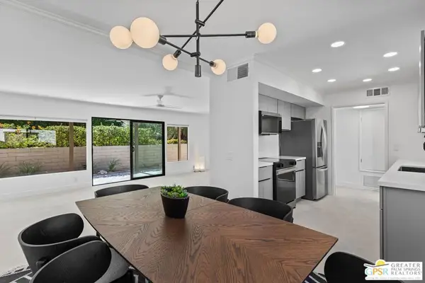 1733 Capri Circle, Palm Springs, CA 92264
