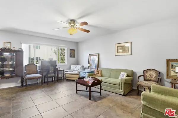 11813 Runnymede Street #30, North Hollywood, CA 91602