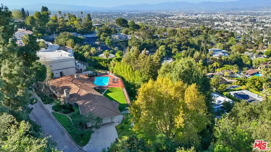 11107 Mountcastle Drive, Studio City, CA 91604 - #3
