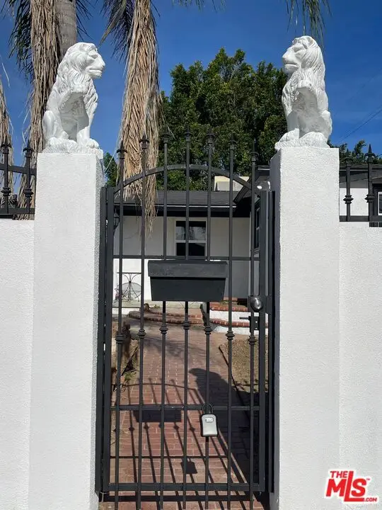 14519 Fox Street, San Fernando, CA 91345 - #3