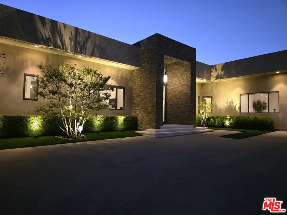 16167 Royal Oak Road, Encino, CA 91436 - #1