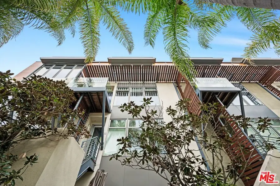 1250 N Harper Avenue #414, Los Angeles, CA 90046 - #3