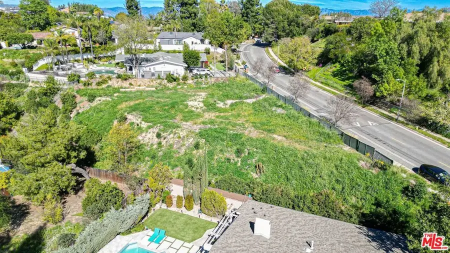 20331 Wells Drive, Woodland Hills, CA 91364 - #2