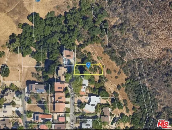 3554 Poppy Dr, Calabasas, CA 91302