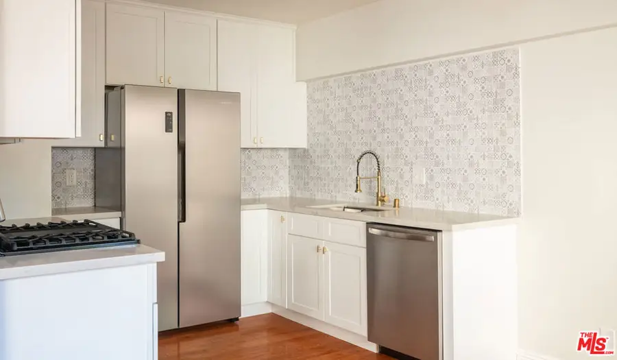 1323 S Ridgeley Drive, Los Angeles, CA 90019 - #3