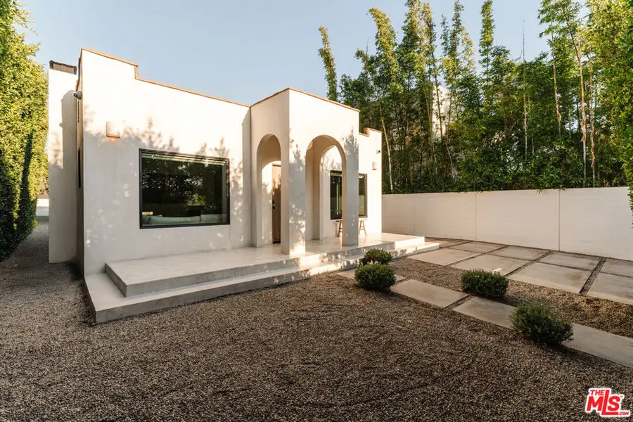 2418 Walnut Avenue, Venice, CA 90291 - #3