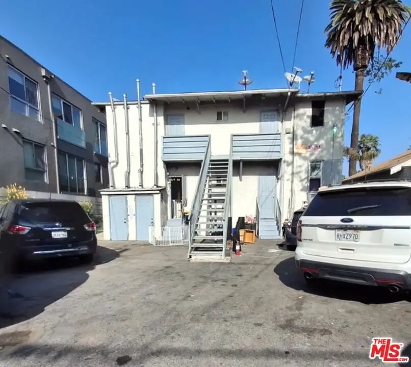 5736 Camerford Avenue, Los Angeles, CA 90038 - #2