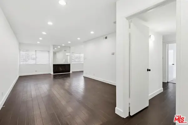 11656 Montana Avenue #114, Los Angeles, CA 90049