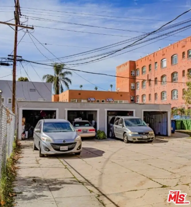 165 S Catalina Street, Los Angeles, CA 90004 - #2