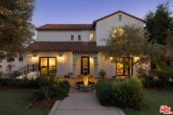 4426 Cromwell Avenue, Los Angeles, CA 90027