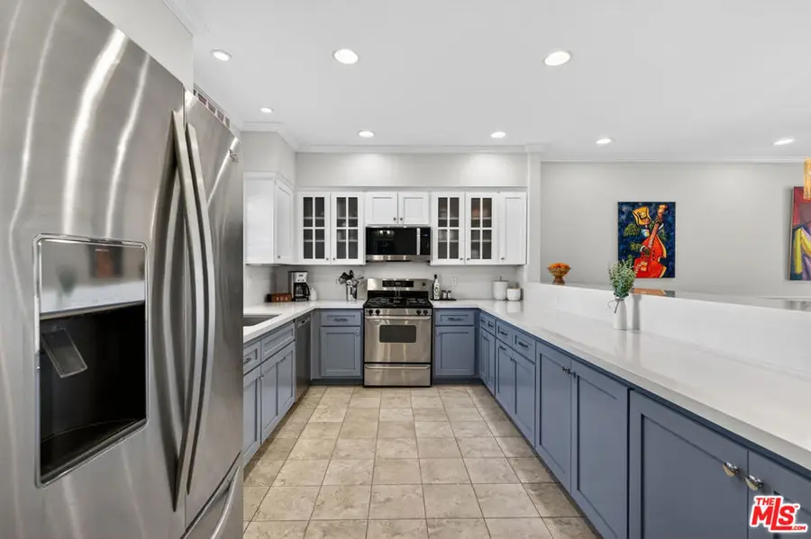 928 11th Street #2, Santa Monica, CA 90403 - #3