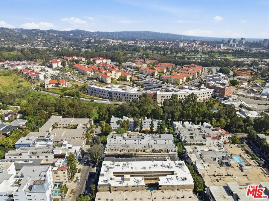 11646 Chenault Street #19, Los Angeles, CA 90049 - #3