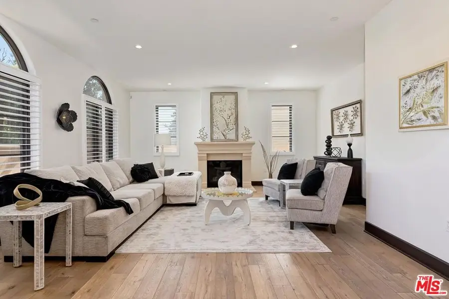 10523 Ashton Avenue #101, Los Angeles, CA 90024 - #2