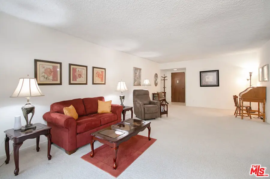 15248 Dickens Street #108, Sherman Oaks, CA 91403 - #3