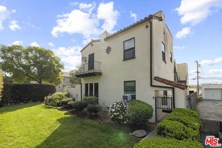 1542 E Broadway, Glendale, CA 91205 - #3