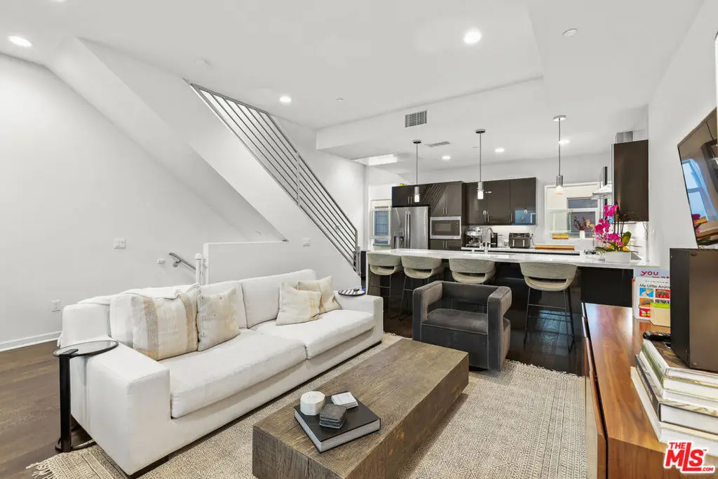 8408 Blackburn Avenue, Los Angeles, CA 90048 - #1