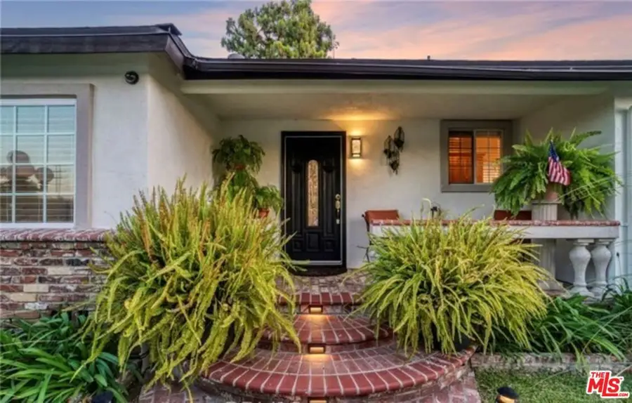 19120 Hartland Street, Reseda, CA 91335 - #2