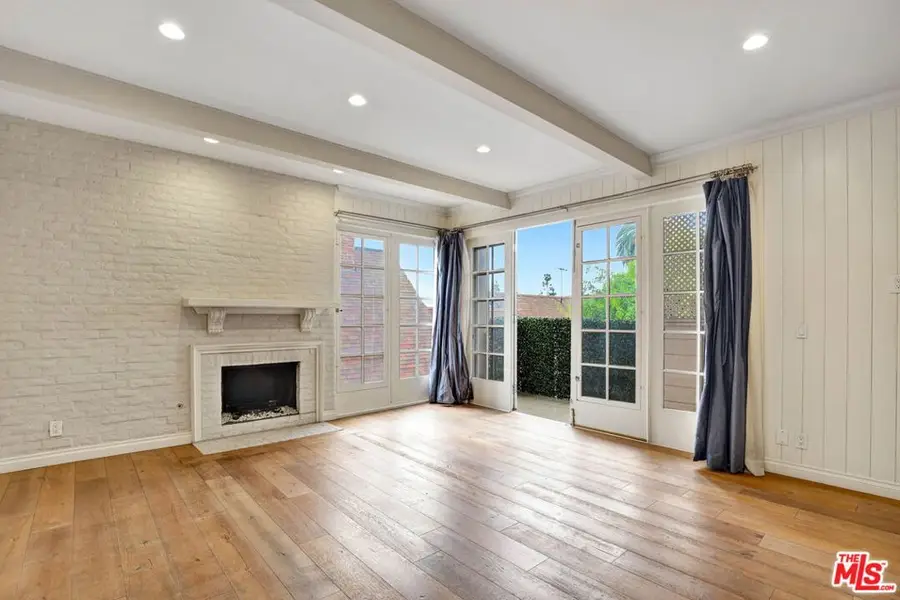 1260 S Beverly Glen Boulevard #304, Los Angeles, CA 90024 - #2