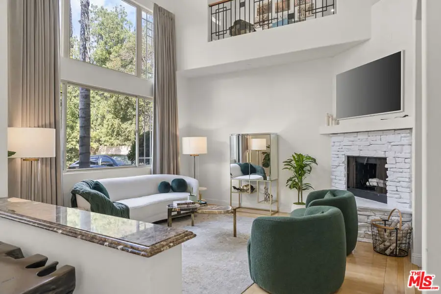 18330 Hanan Court, Tarzana, CA 91356 - #2