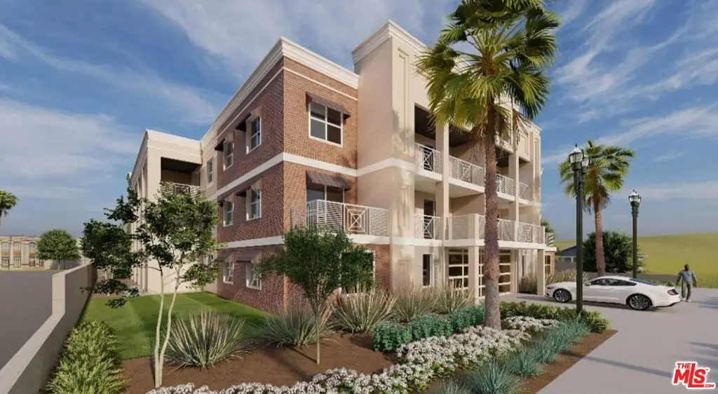 211 E Olive Avenue, Redlands, CA 92373 - #1