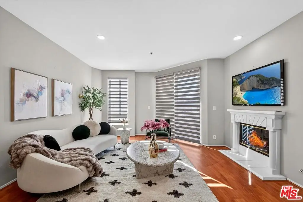 333 Westminster Avenue #405, Los Angeles, CA 90020 - #1